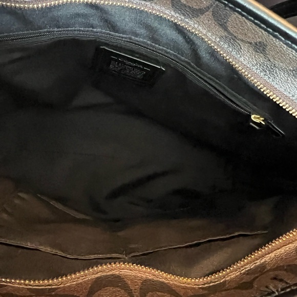 Coach Bag. Perfect size tote and gorgeous brown, black & gold. - Picture 6 of 16